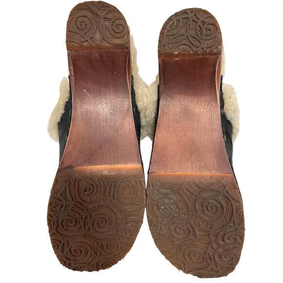 UGG Australia Black Kalie Leather and Sheepskin Lined Clog, Size 7, Women's - Picture 3 of 13